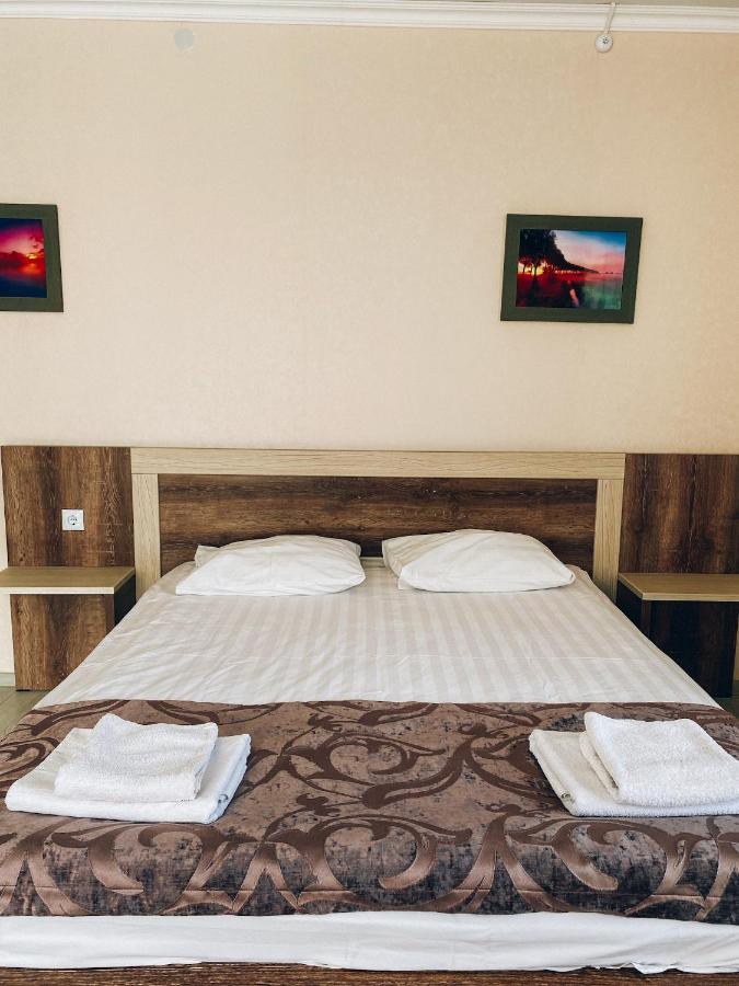 Al Baraka Bed and Breakfast Borovoe Buitenkant foto